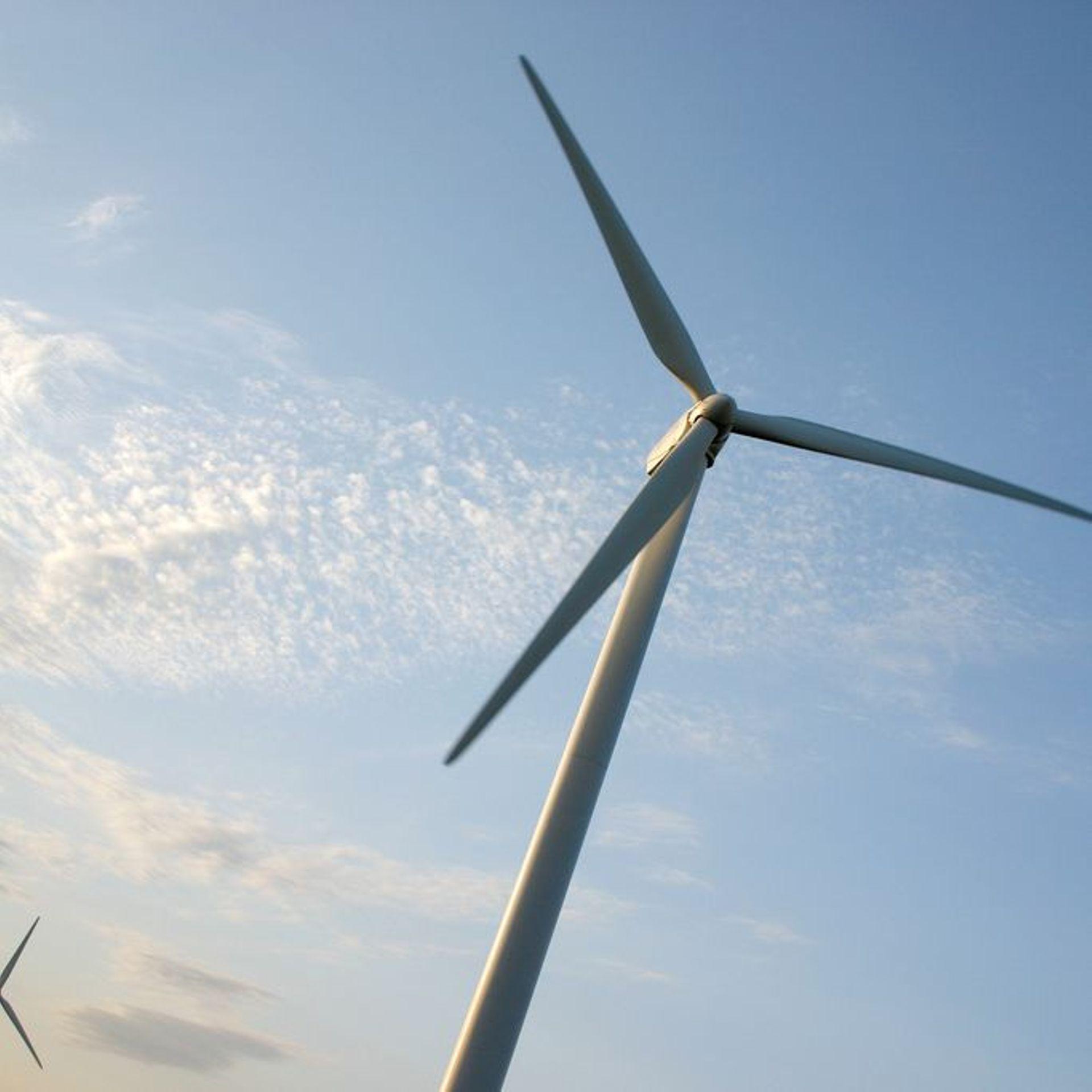 La construction de neuf éoliennes à Boneffe devrait reprendre ...